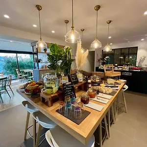 Campanile Centre Sortie 21 Sur A7 A9 Frankreich